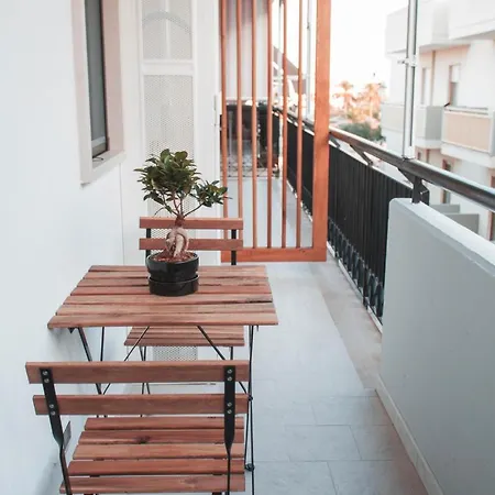 61 Guest house *